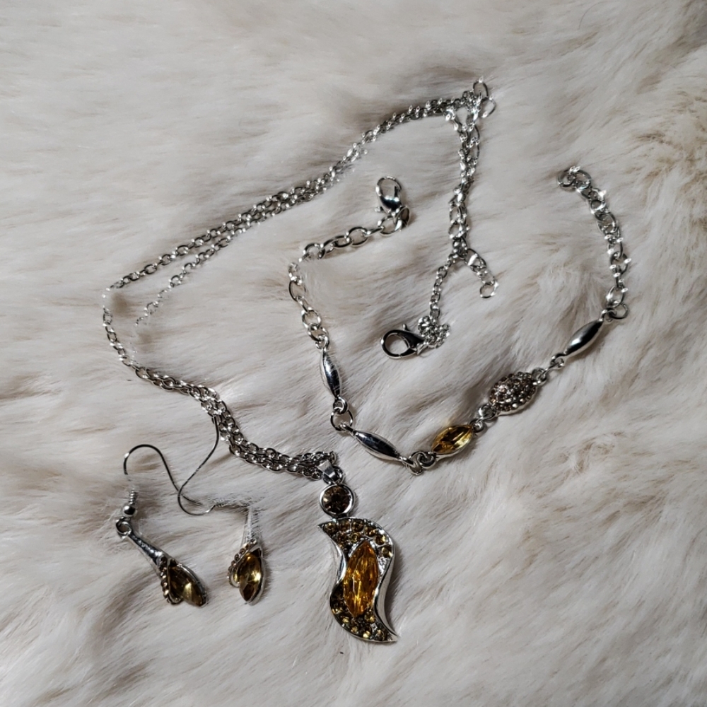 Earing, Necklace, Bracelet Set